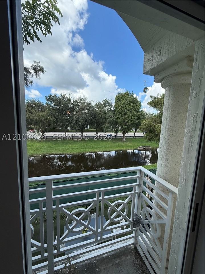 8852 Nw 111th Ct #2206 - Photo 5 of 11