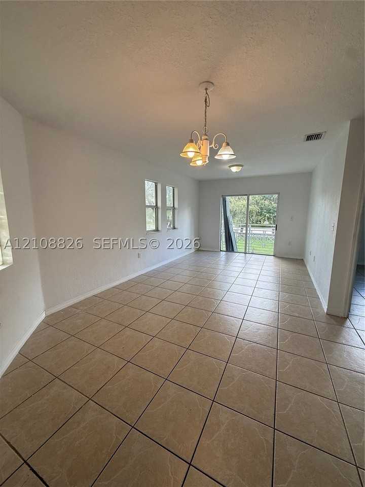 8852 Nw 111th Ct #2206 - Photo 6 of 11
