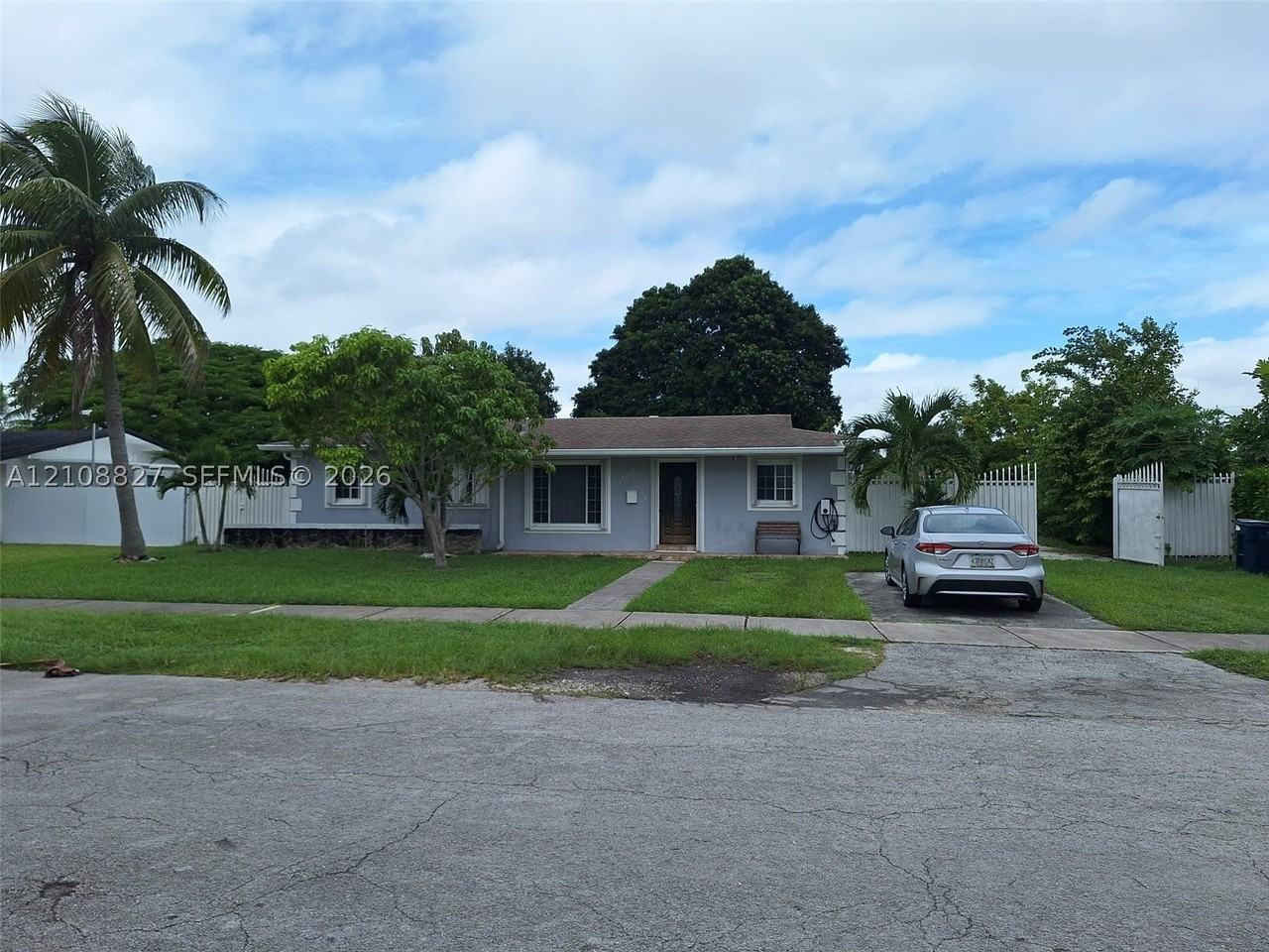 15261 Sw 102nd Ct - Photo 3 of 3
