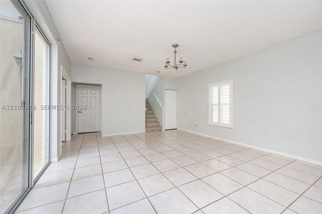 1571 Seagrape Way #1571 - Photo 4 of 28