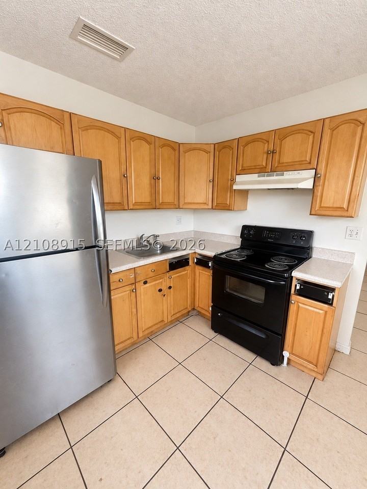 10130 W Indigo St #10130 - Photo 4 of 15