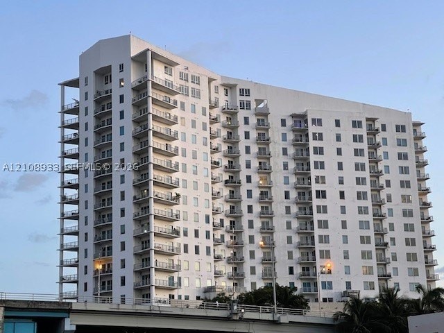 Nw South River Dr - Photo 4 of 30