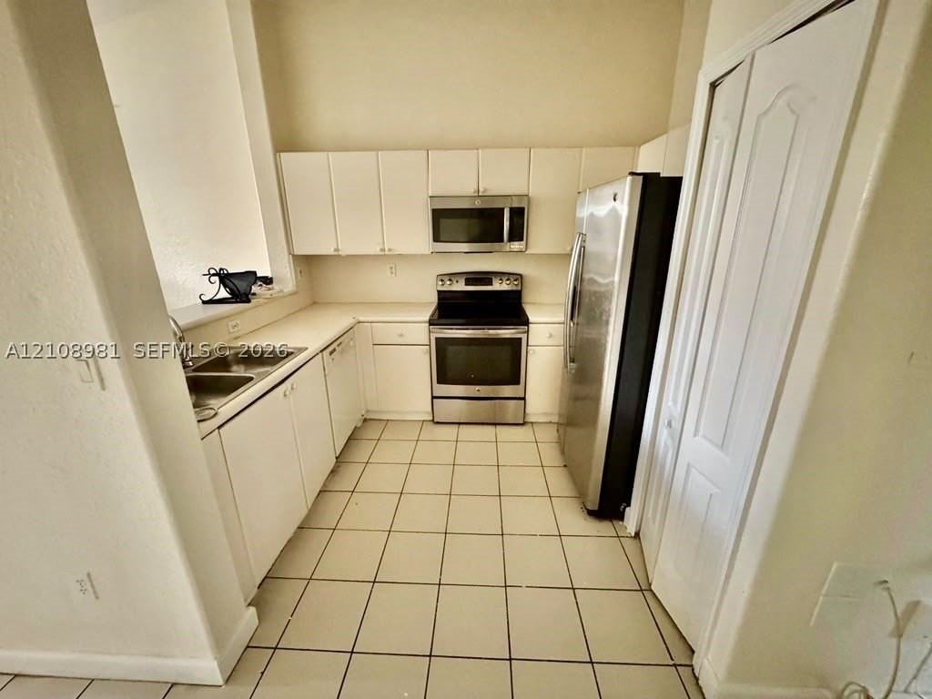 2650 Se 16th Ter #203 - Photo 6 of 12