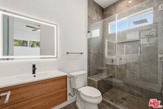 1572 Kelton Ave - Photo 4 of 8