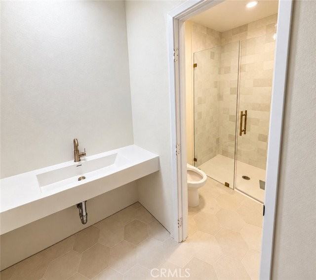 7300 Franklin Ave #355 - Photo 3 of 8