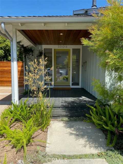 3304 Pacific Ave - Photo 2 of 8
