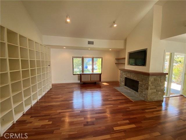 3304 Pacific Ave - Photo 5 of 8