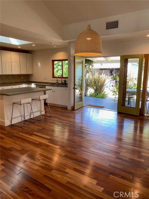 3304 Pacific Ave - Photo 7 of 8