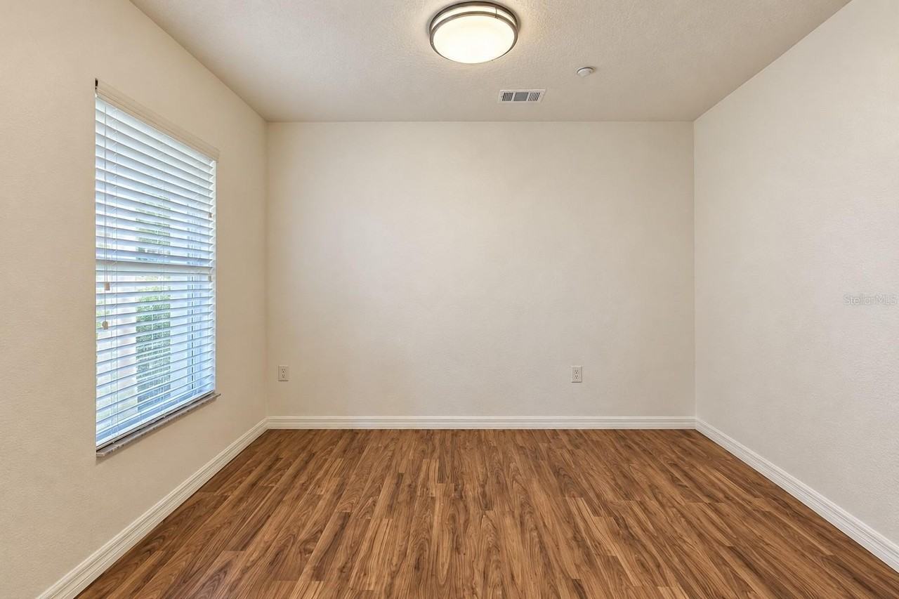 242 Winter Nellis Cir - Photo 6 of 22