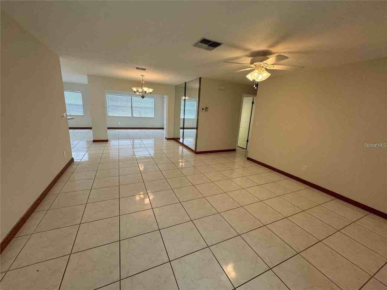 8725 Aruba Ln - Photo 4 of 31