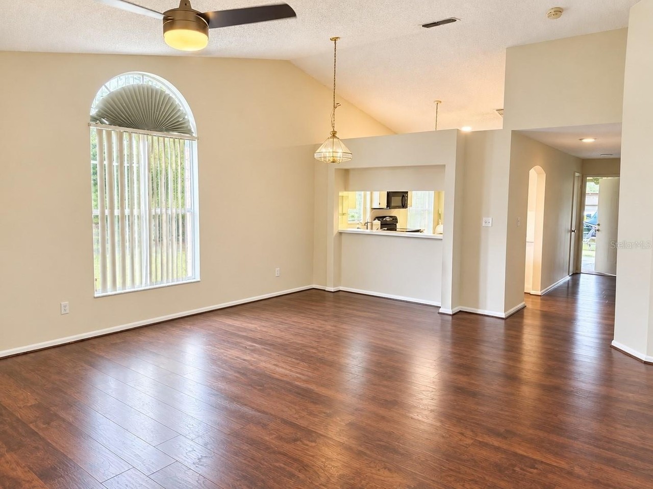 3155 Smoke Signal Cir - Photo 4 of 13
