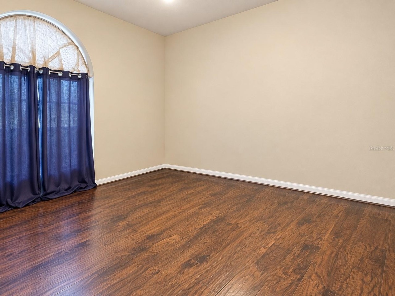 3155 Smoke Signal Cir - Photo 5 of 13