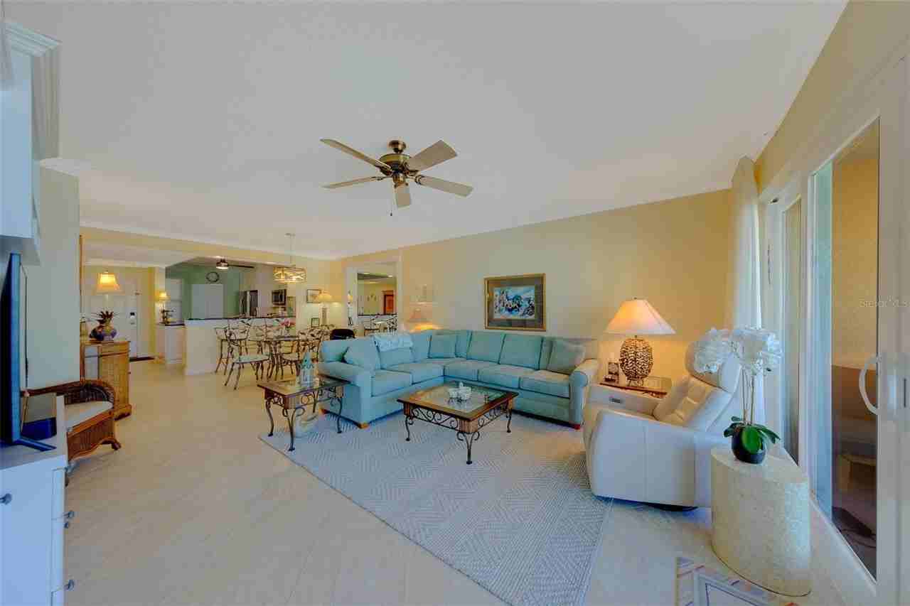 16600 Gulf Blvd #433 - Photo 3 of 29