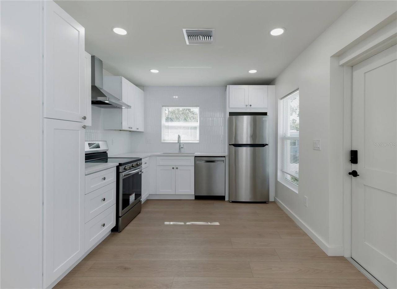 7291 8th St N - Photo 7 of 17