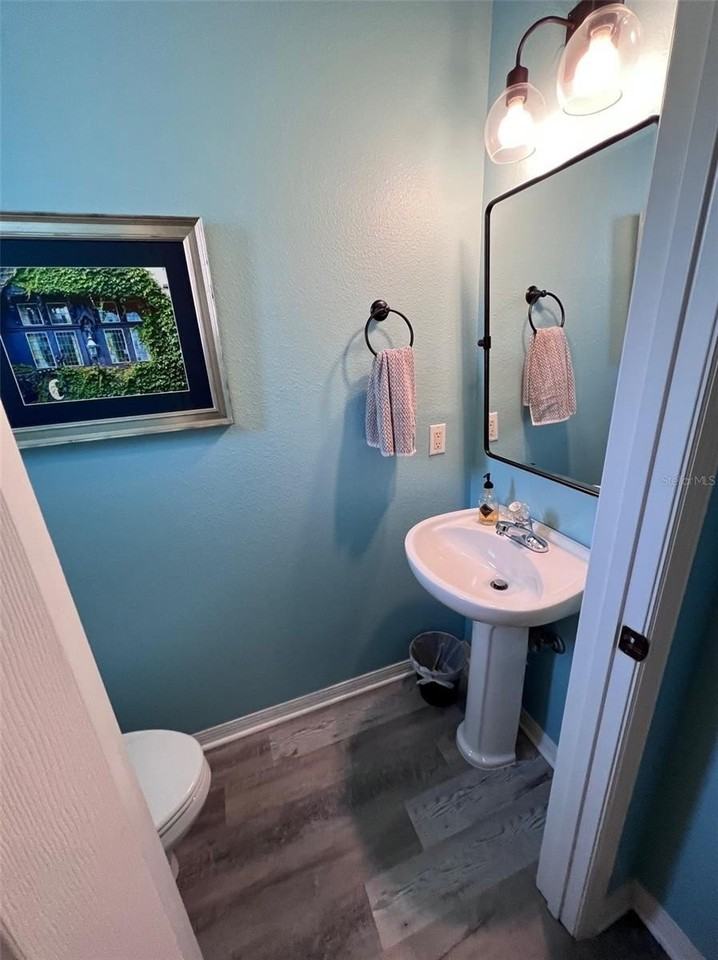 411 S Melville Ave #4 - Photo 5 of 41