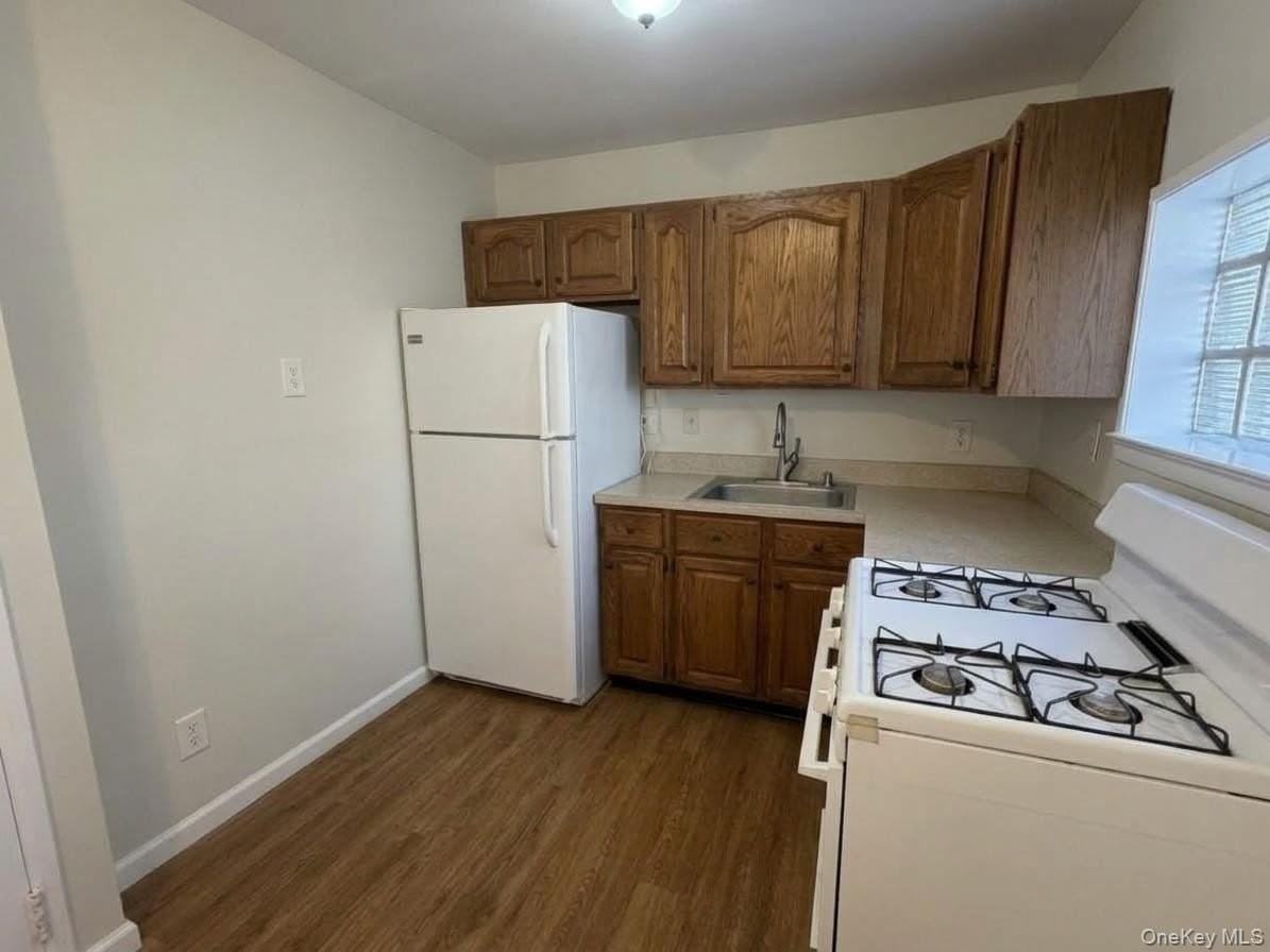 8536 256th St - Photo 2 of 12