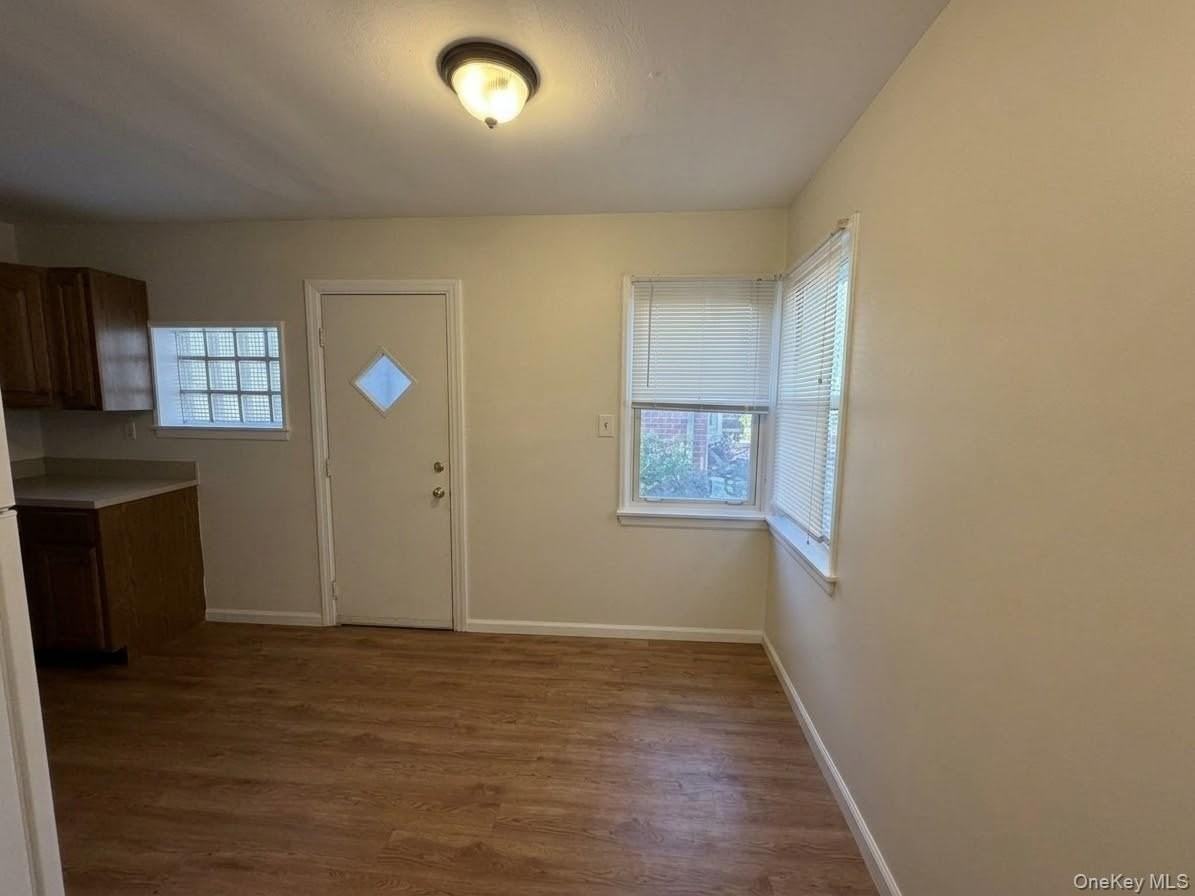 8536 256th St - Photo 3 of 12