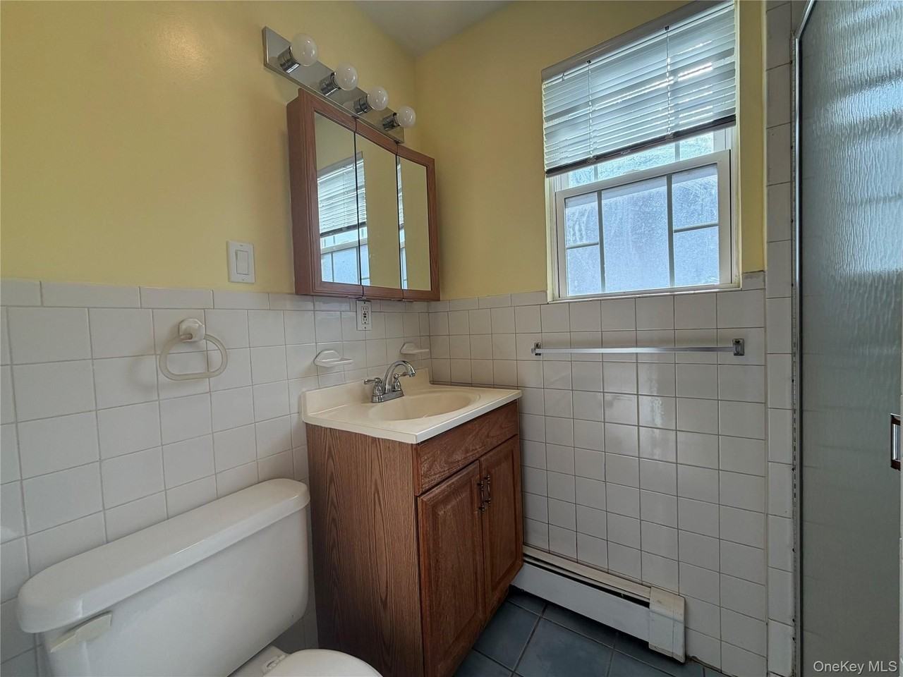 539 E Beech St #2 - Photo 2 of 4