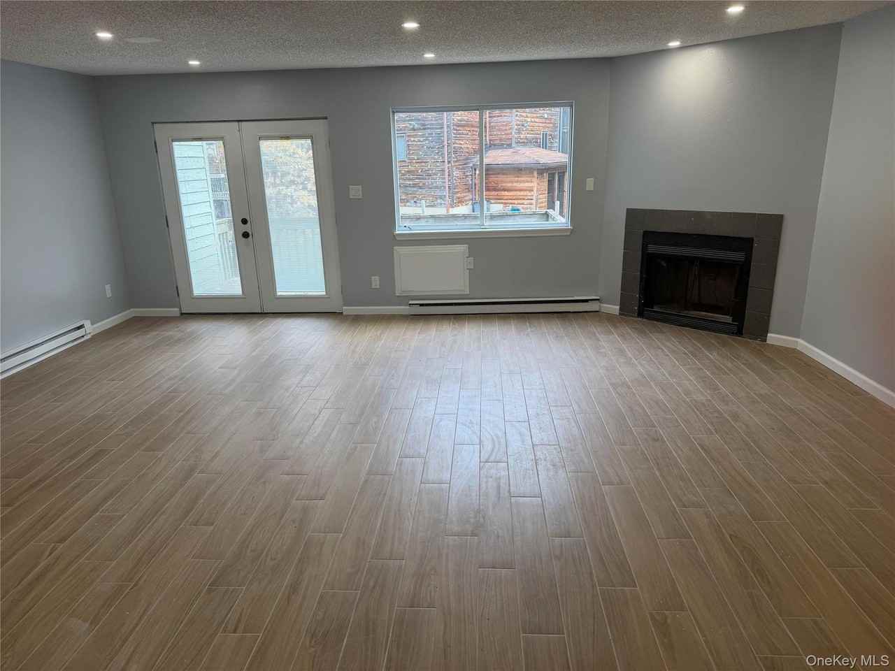 10 Edelweiss Dr - Photo 2 of 16