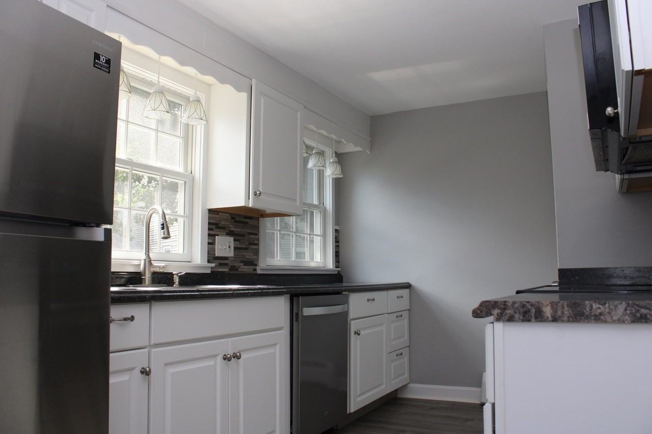 46 Lincoln Ave #46A - Photo 5 of 12