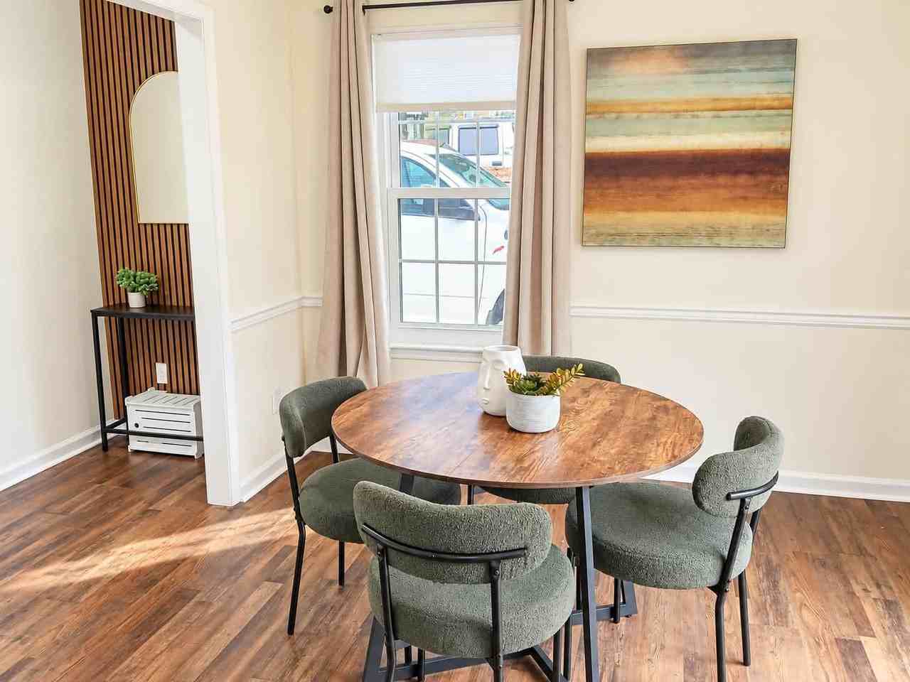 Sunbridge Ct - Photo 6 of 36
