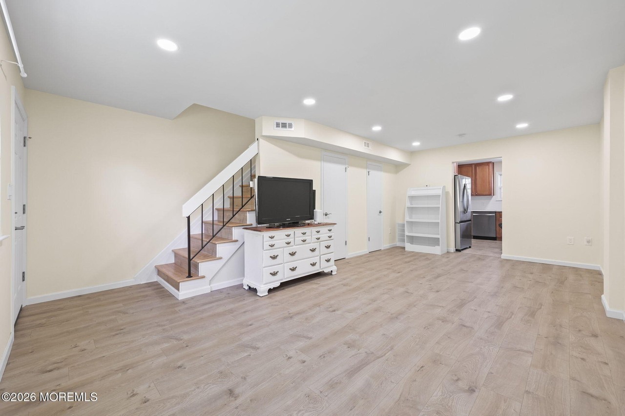 2 Briar Mills Dr #2