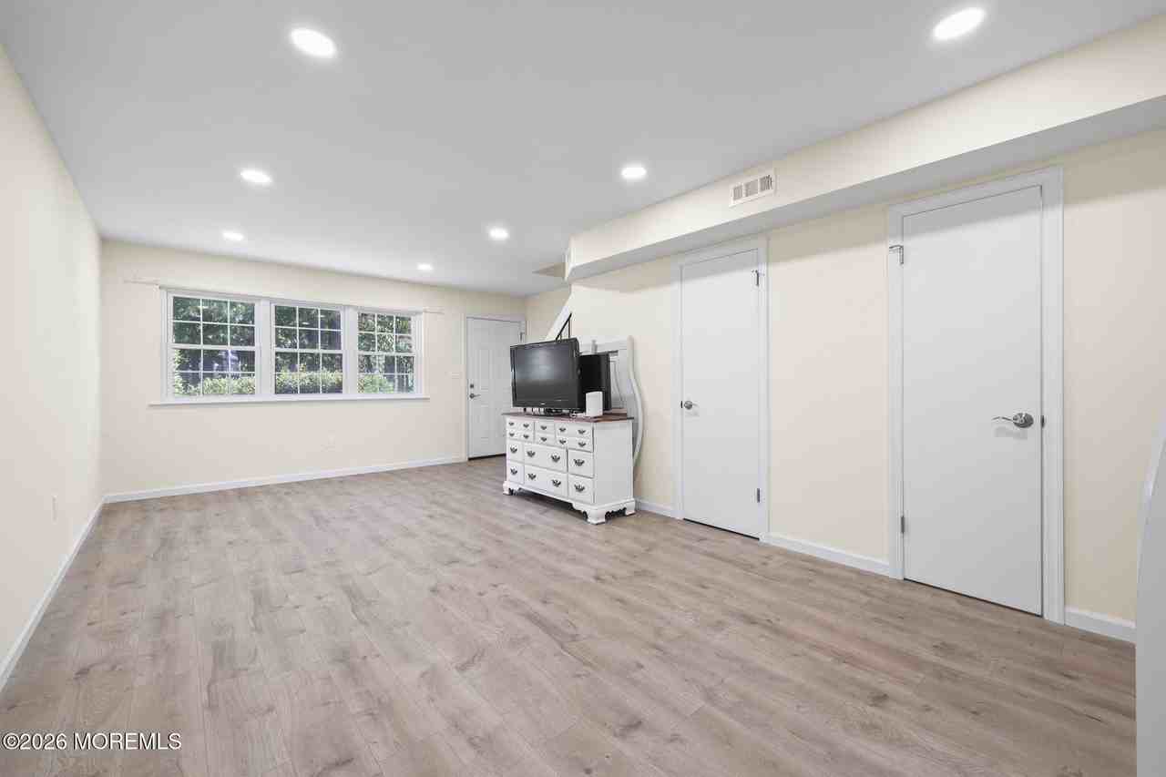 2 Briar Mills Dr #2 - Photo 2 of 14