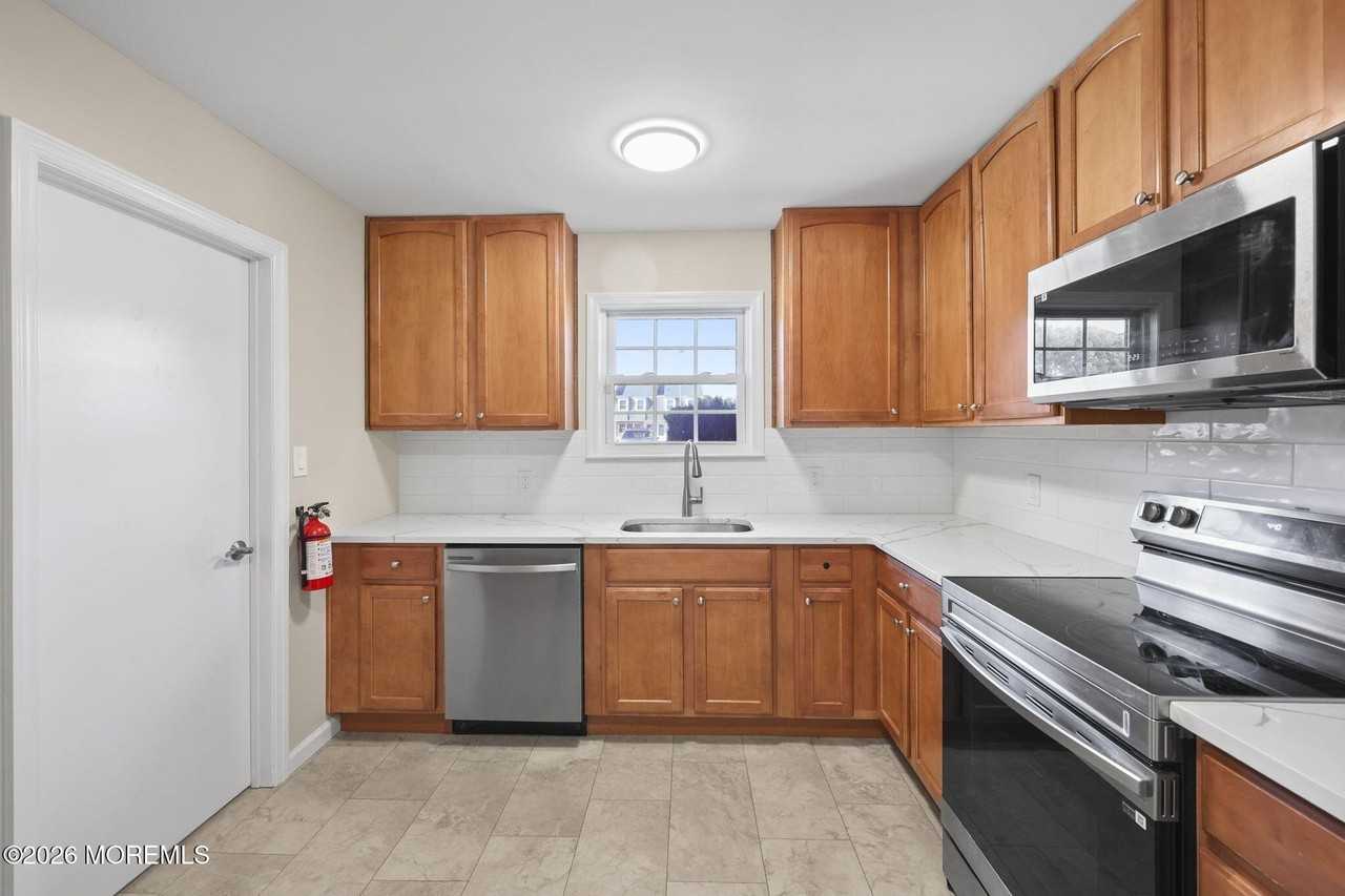 2 Briar Mills Dr #2 - Photo 4 of 14