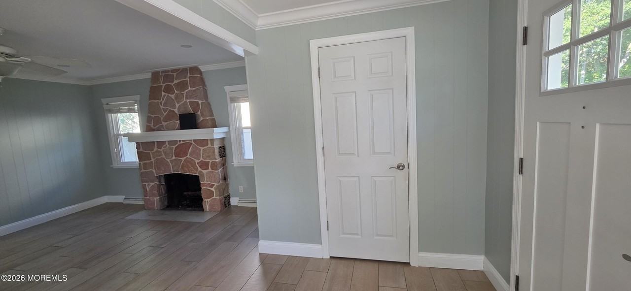 509 Woodpark Dr - Photo 3 of 18
