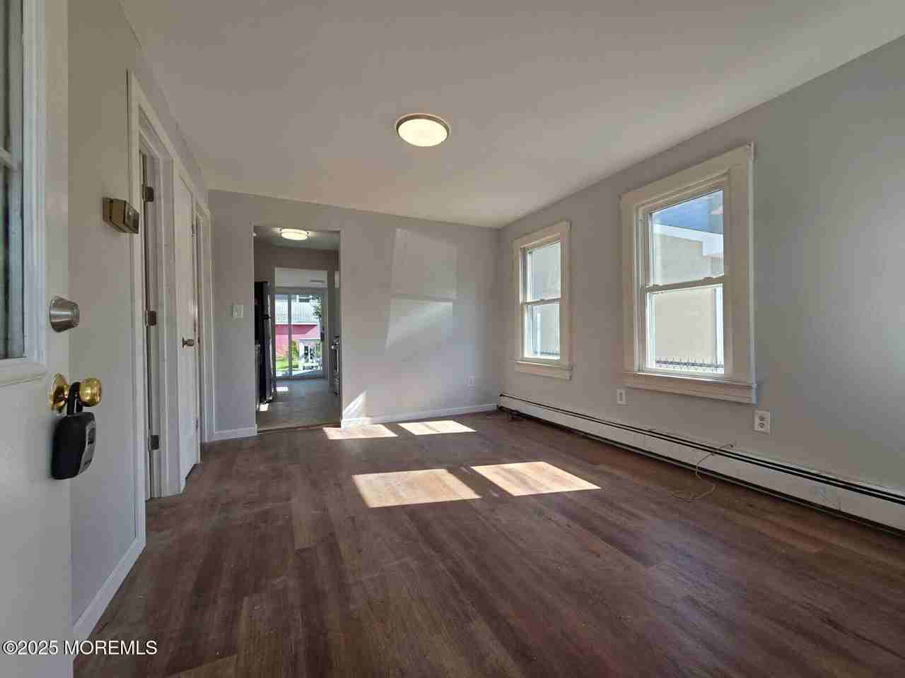 31 Seeley Ave - Photo 4 of 16