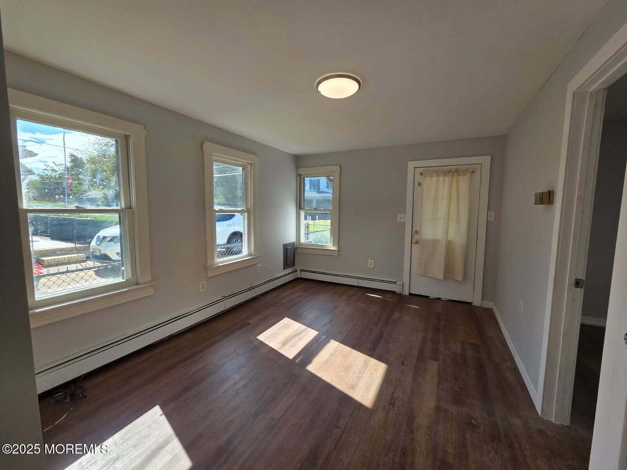 31 Seeley Ave - Photo 5 of 16