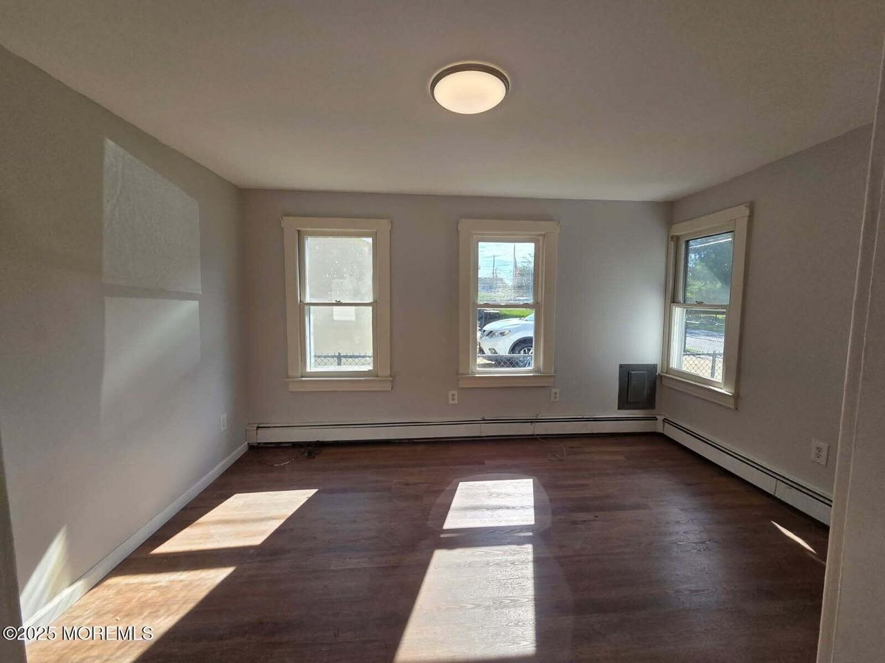 31 Seeley Ave - Photo 6 of 16