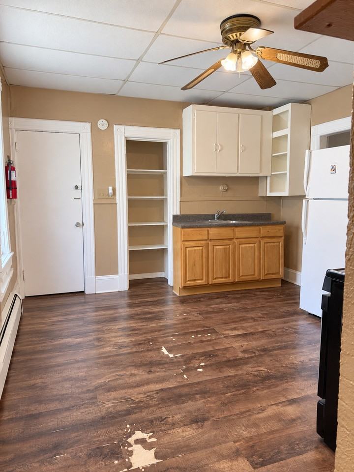 167 Pearl Street #2 - Photo 4 of 8
