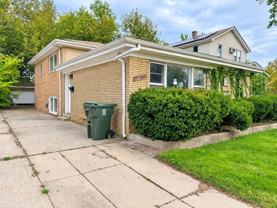 15109 Irving Ave - Photo 1 of 1