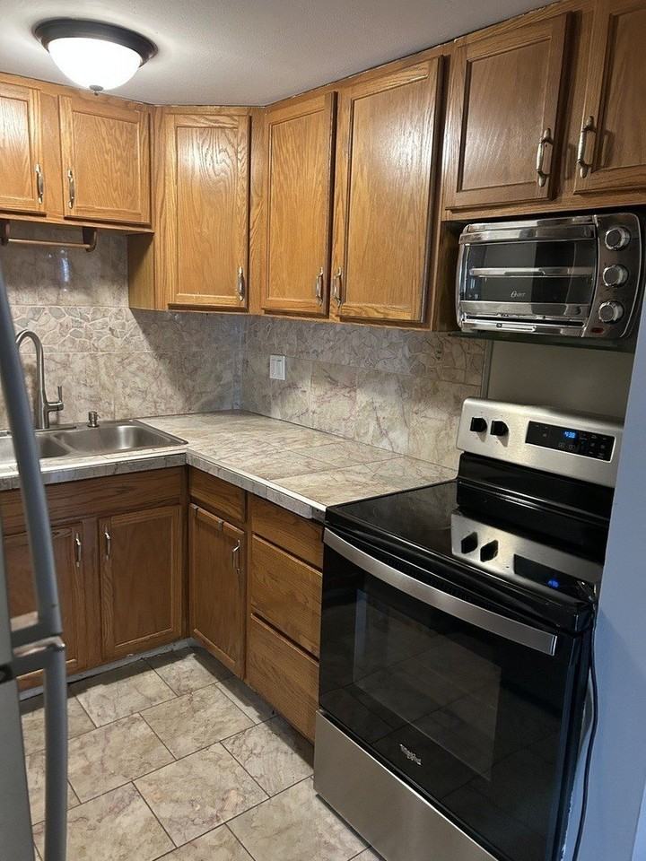 454 S Spring Rd #10 - Photo 7 of 15