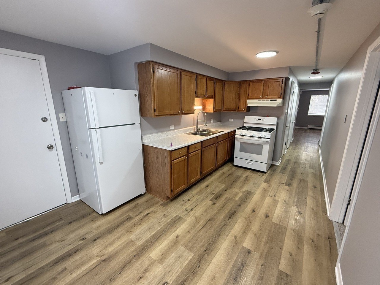 7041 170th St #1N - Photo 2 of 10