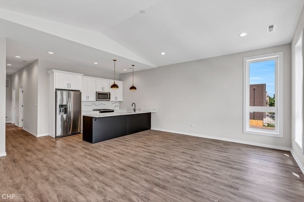 4906 S Saint Lawrence Ave #2 - Photo 6 of 19