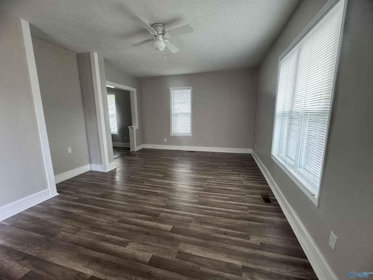 2810 8th Ave Sw - Photo 5 of 25