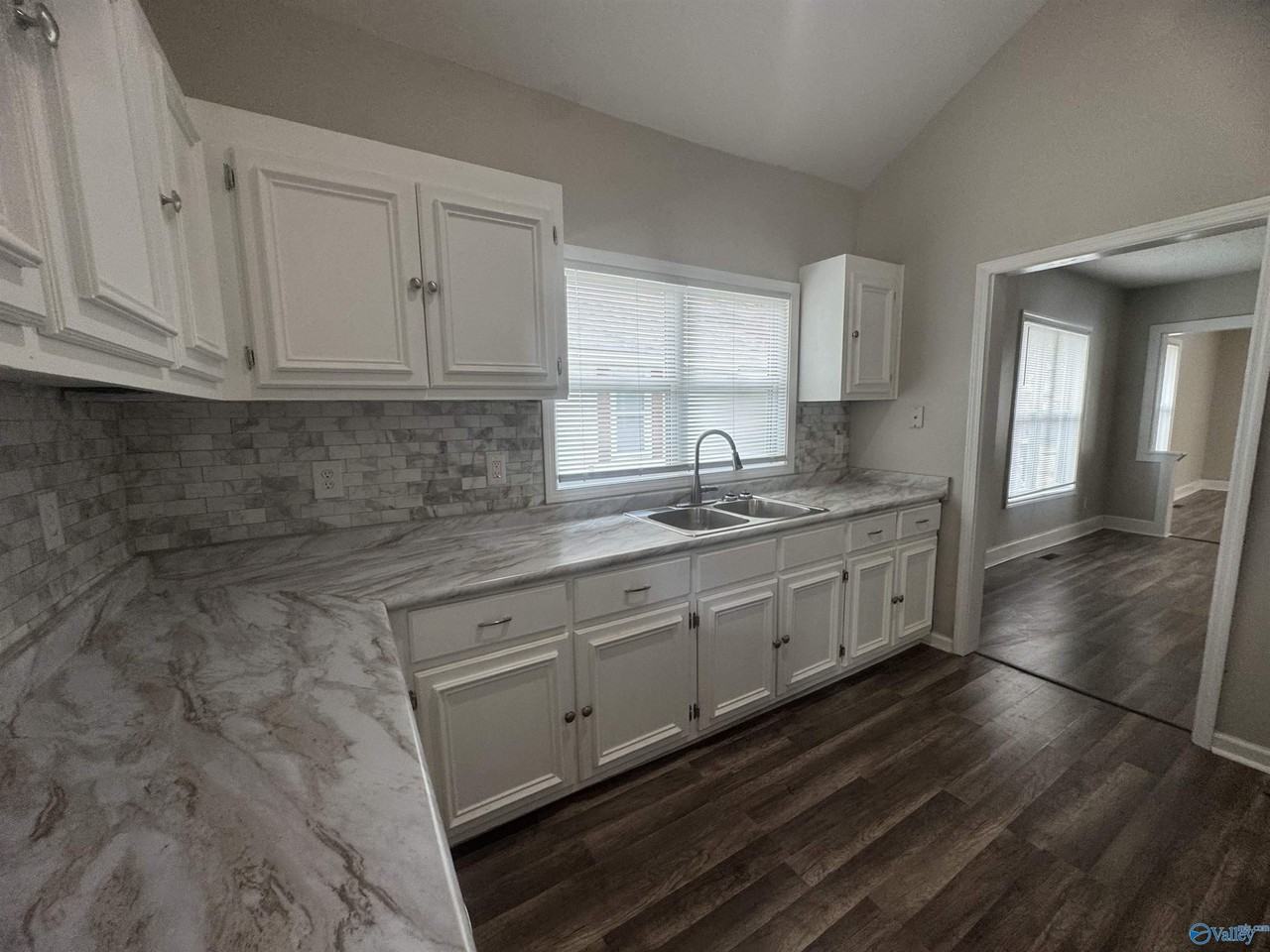 2810 8th Ave Sw - Photo 7 of 25