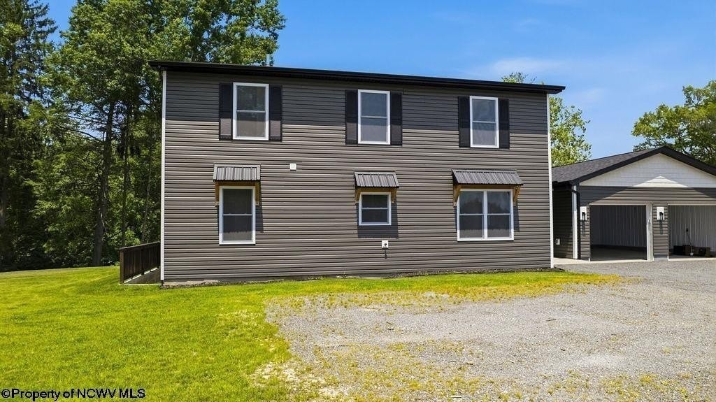 800 Country Club Rd - Photo 5 of 43