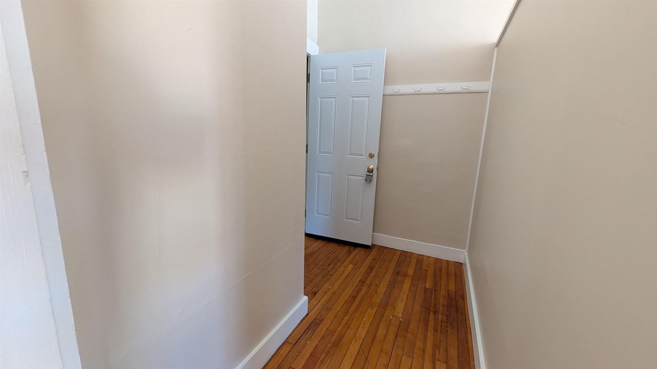 145 Main St #3 - Photo 5 of 30