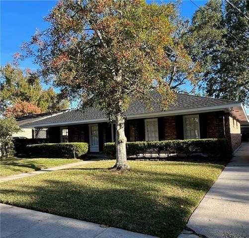 10121 Florence Ct - Photo 2 of 27