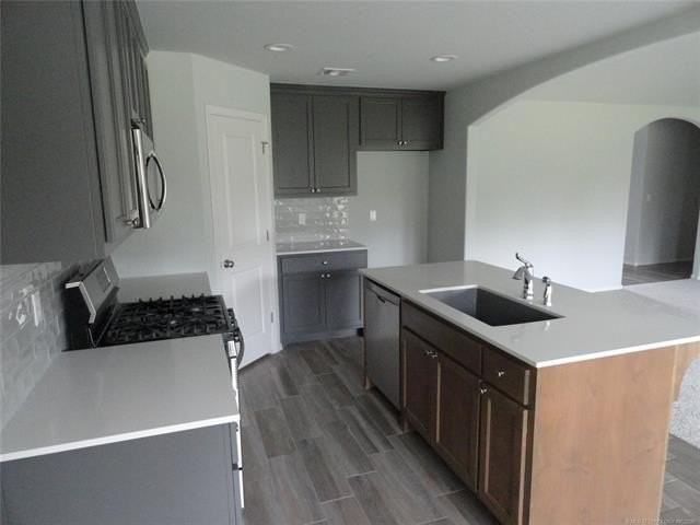3429 E Plymouth Pl - Photo 4 of 9