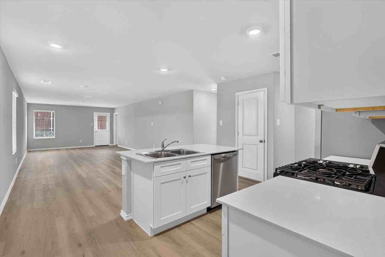 5412 Flannel Ln - Photo 3 of 29
