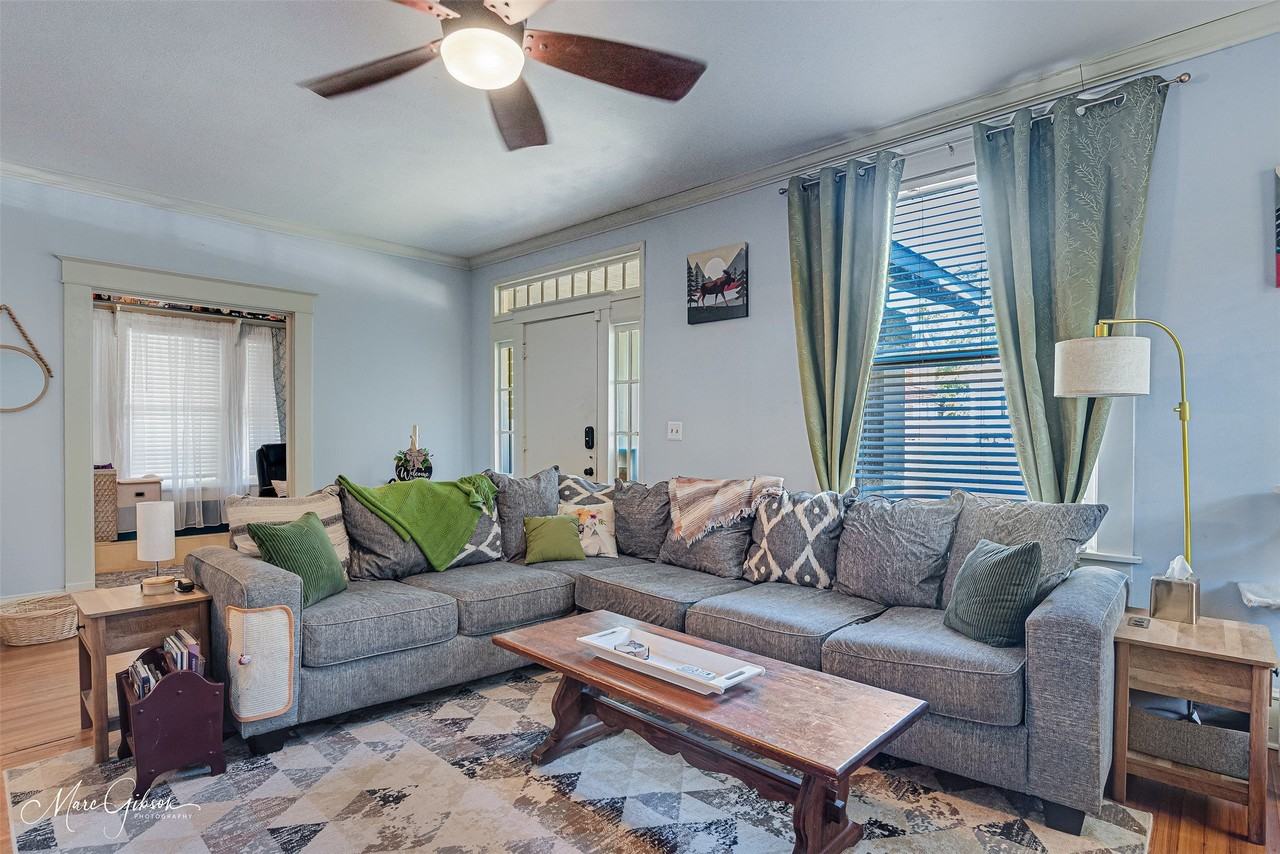 843 Gladstone Blvd - Photo 3 of 17