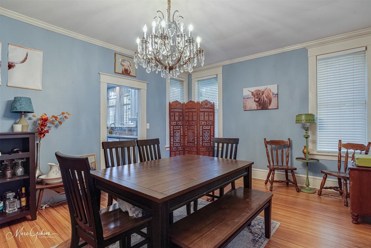 843 Gladstone Blvd - Photo 4 of 17