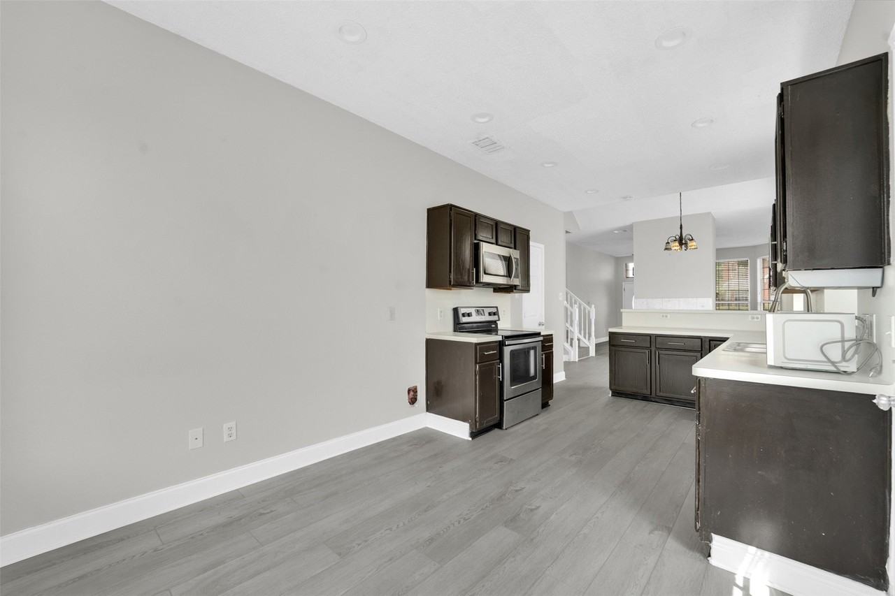 1410 Post Oak Dr - Photo 7 of 28