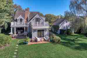 featured image of 13 Ludlow Grn