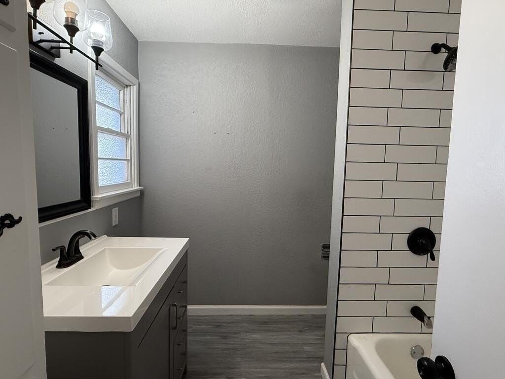 1413 Maple Ave - Photo 7 of 12