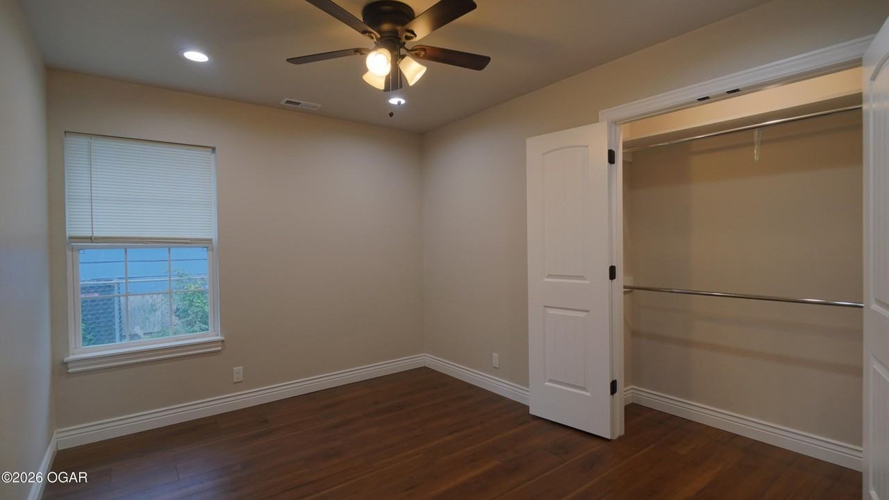 1701 Bird Ave - Photo 4 of 16